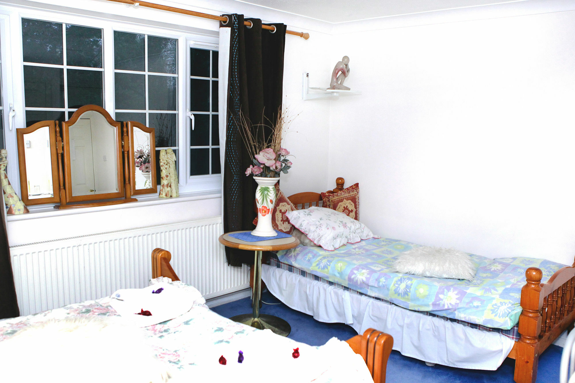 Da Vinci Guest House & Guest Parking, A Real Gem Crawley  Exterior foto